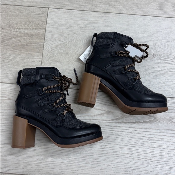 NWOT Sorel Blake Lace Heeled Bootie - Picture 3 of 9